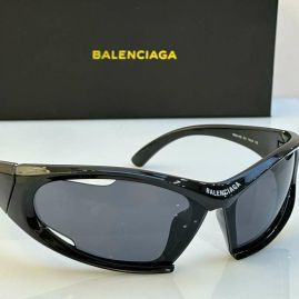 Picture of Balenciga Sunglasses _SKUfw55480633fw